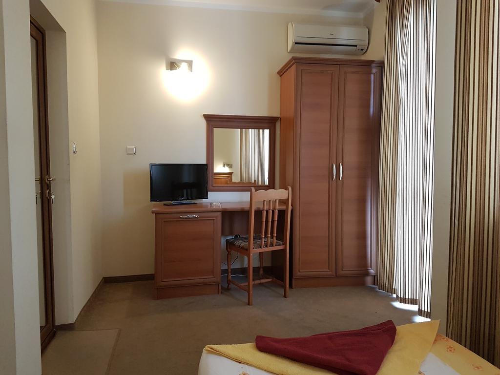 Guest House Markovi Aheloy ภายนอก รูปภาพ