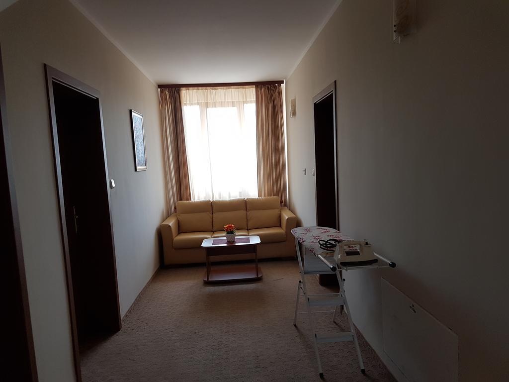 Guest House Markovi Aheloy ภายนอก รูปภาพ
