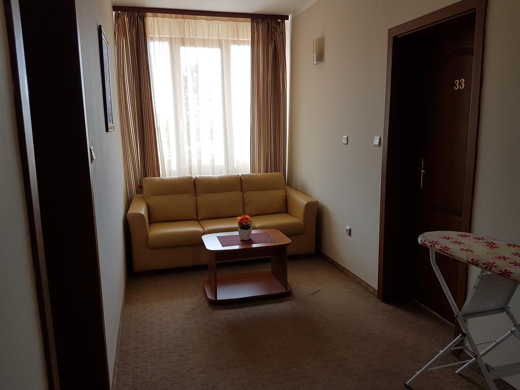 Guest House Markovi Aheloy ภายนอก รูปภาพ