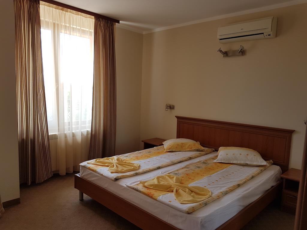 Guest House Markovi Aheloy ภายนอก รูปภาพ