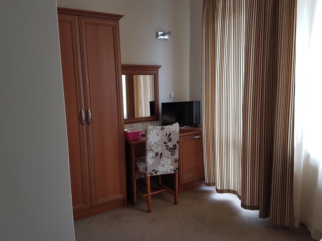 Guest House Markovi Aheloy ภายนอก รูปภาพ