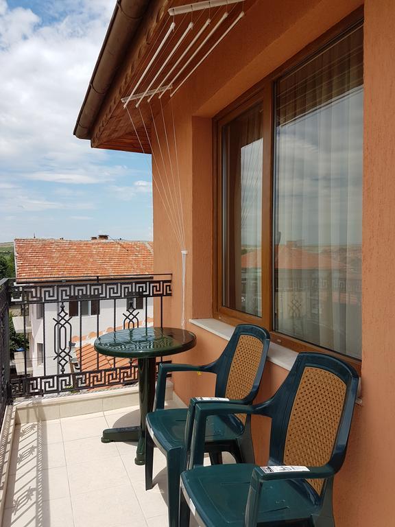 Guest House Markovi Aheloy ภายนอก รูปภาพ